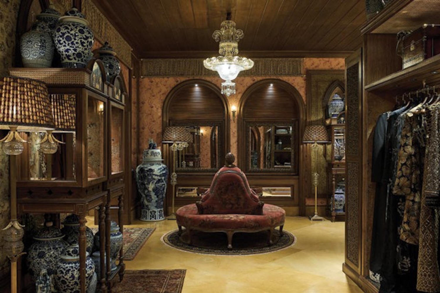 New Fashion Stops of leading fashion innovators New Fashion Stops of leading fashion innovators