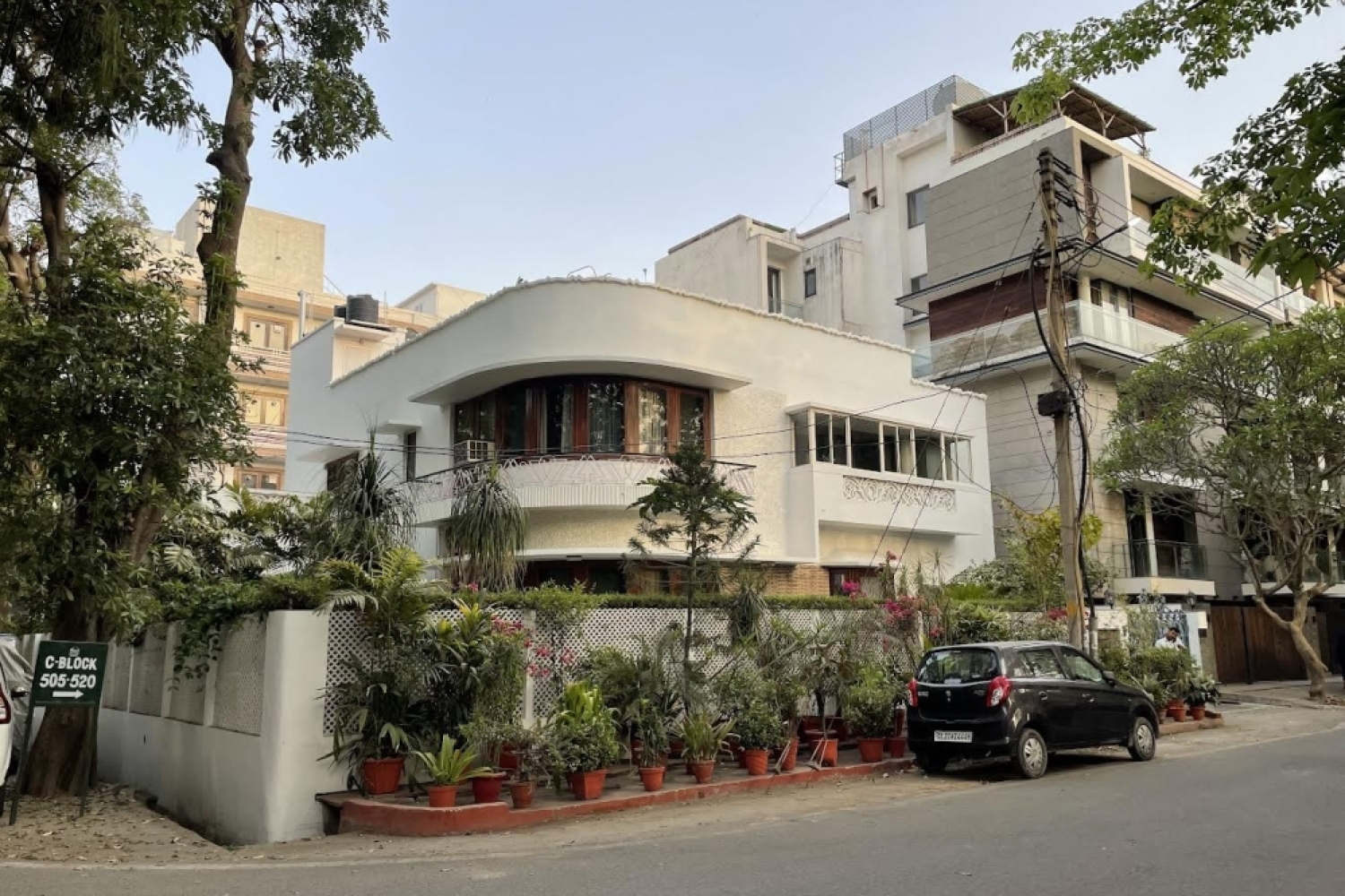 The Houses of Delhi Through the Lens of Anica Mann