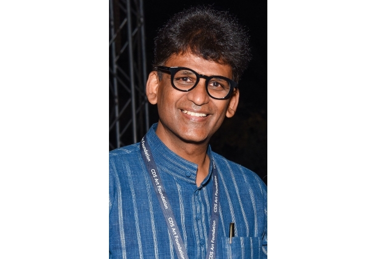 Saving The Traditional Loom: Asif Shaikh Asif Shaikh Saving The Traditional Loom: Asif Shaikh Asif Shaikh