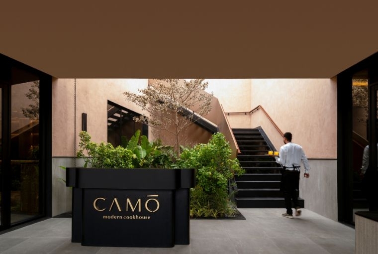 Studio Dashline Camo, Noida