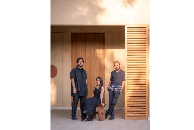 Studio Dashline Dheeraj Bajaj, Shriya Sohi, & Pranav Dakoria