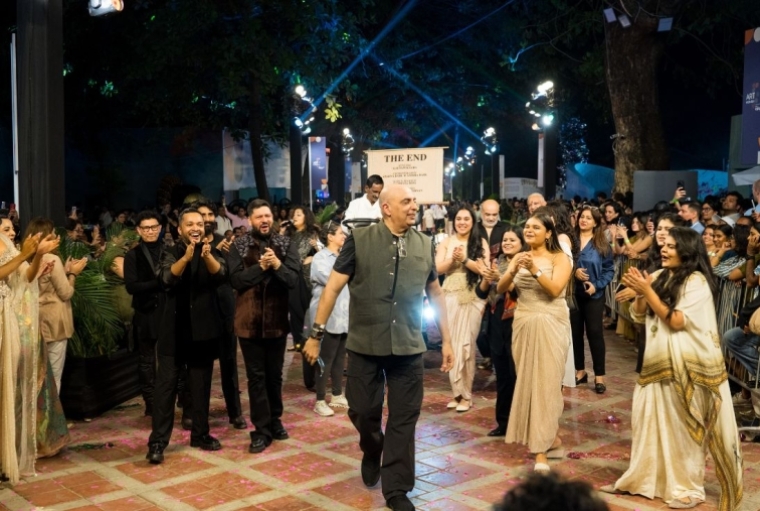 The Tarun Tahiliani Parade at Art Mumbai The Tarun Tahiliani Parade at Art Mumbai